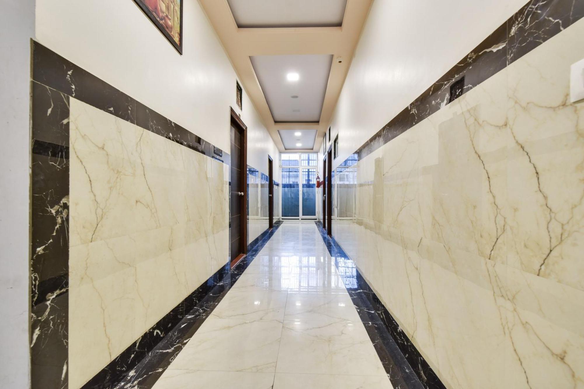 Super Hotel O Ratnam Palace 우다이푸르 외부 사진