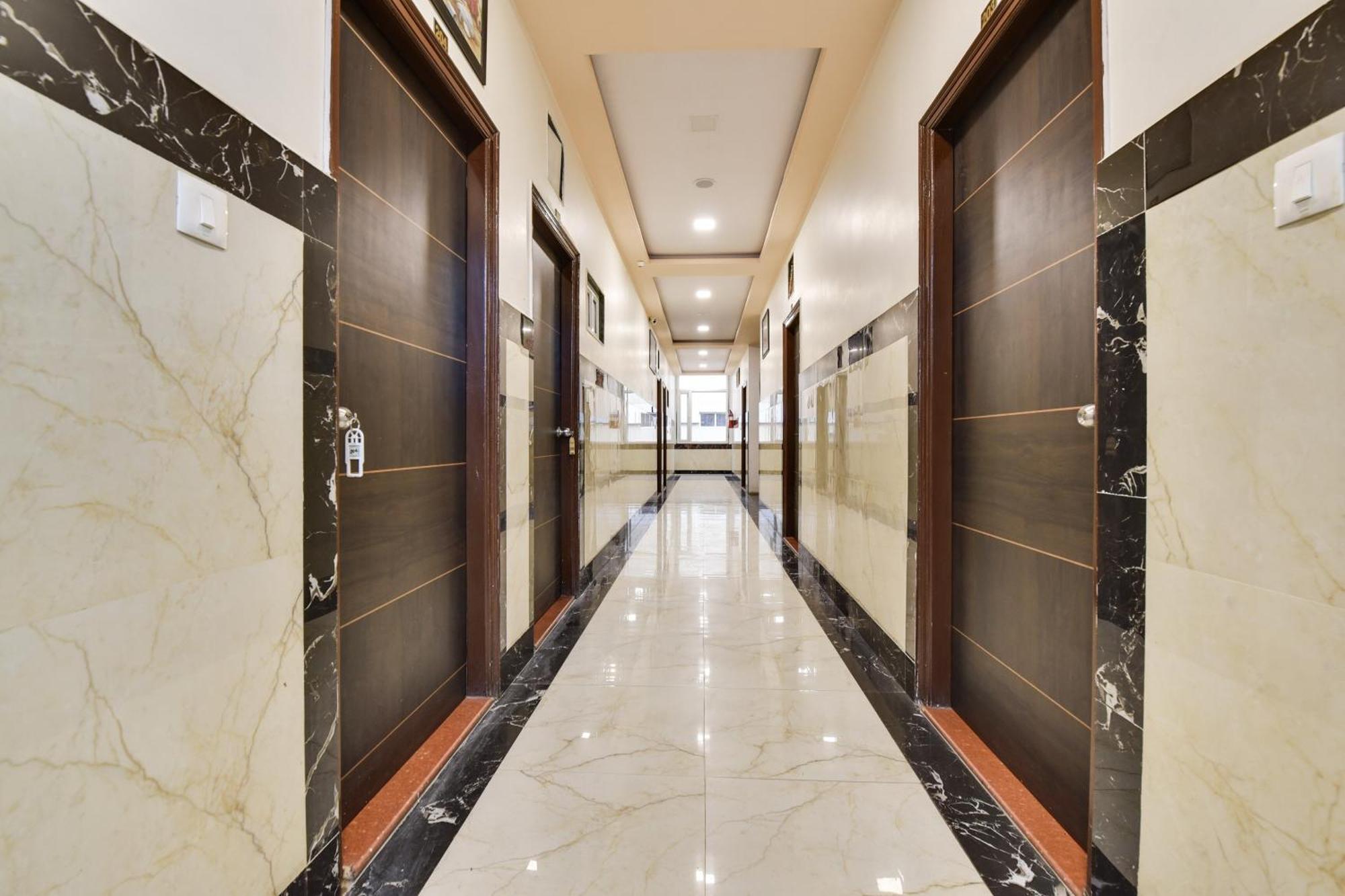 Super Hotel O Ratnam Palace 우다이푸르 외부 사진